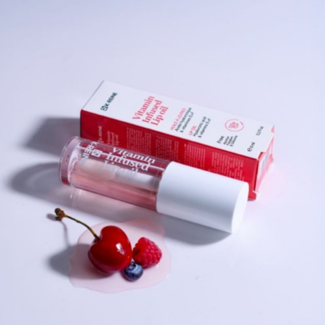 k reine vitamin infused lip oil berry 6 ml